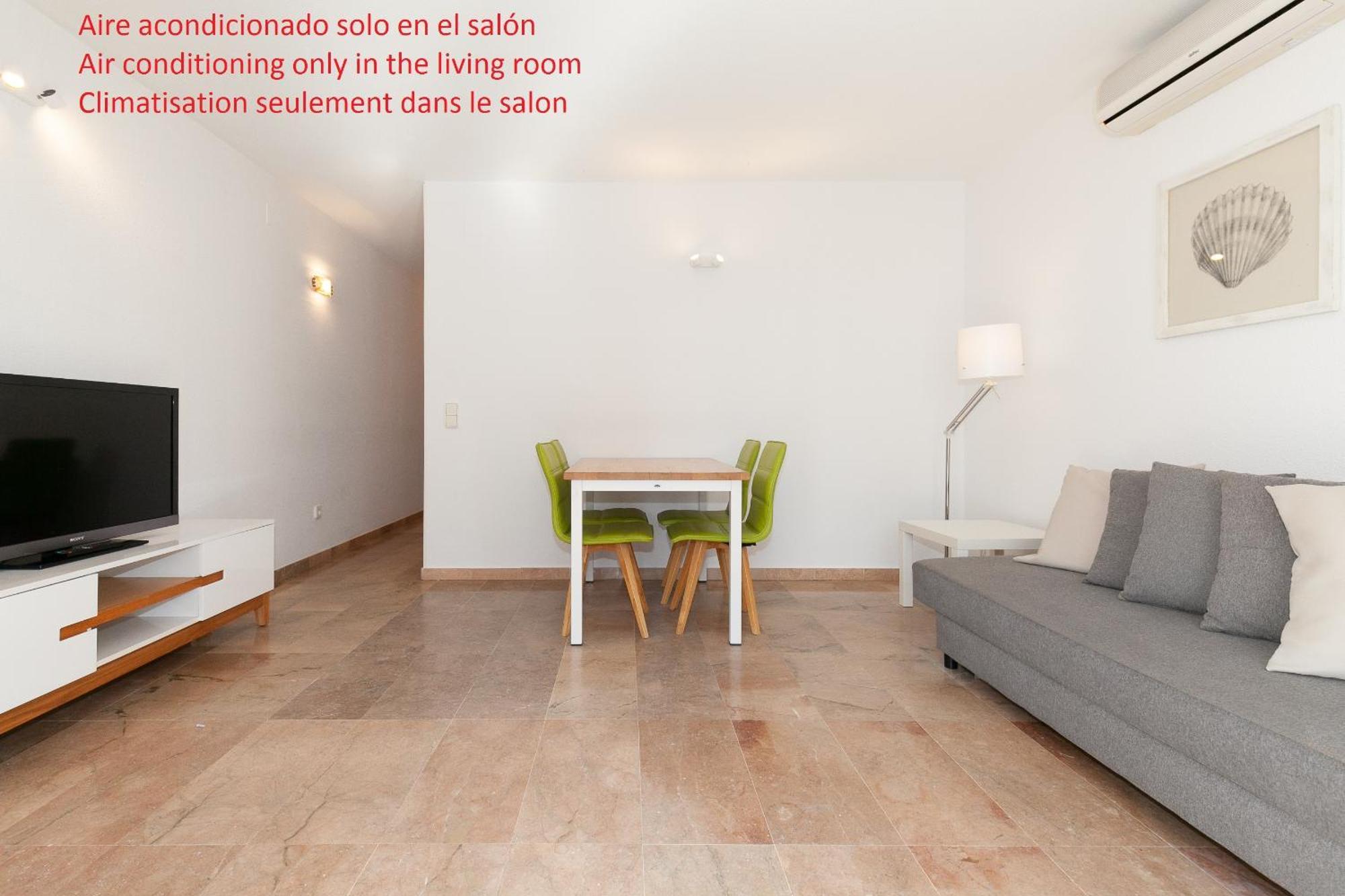 Uhc Center Apartments سالو المظهر الخارجي الصورة
