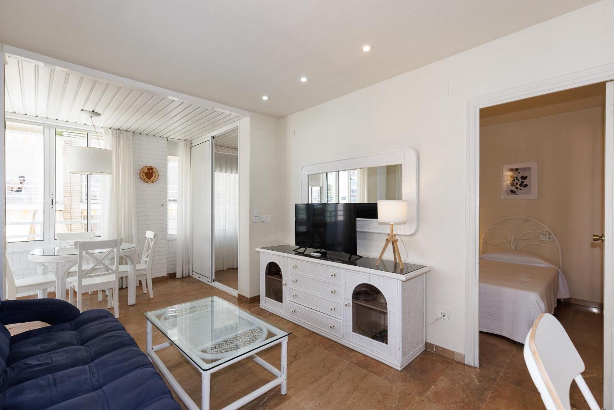 Uhc Center Apartments سالو المظهر الخارجي الصورة